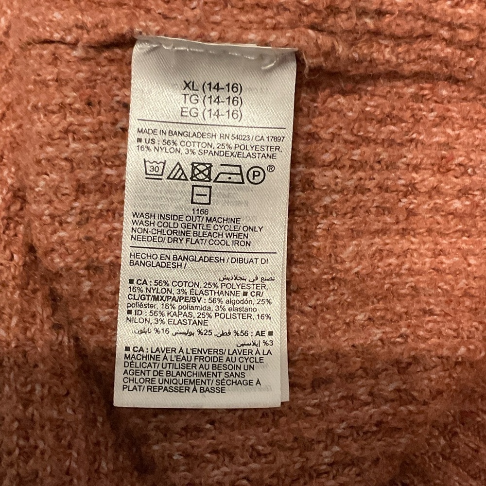 Old Navy Sweater in Warm Orange, soft rust color size 14-16 - Picture 8 of 8